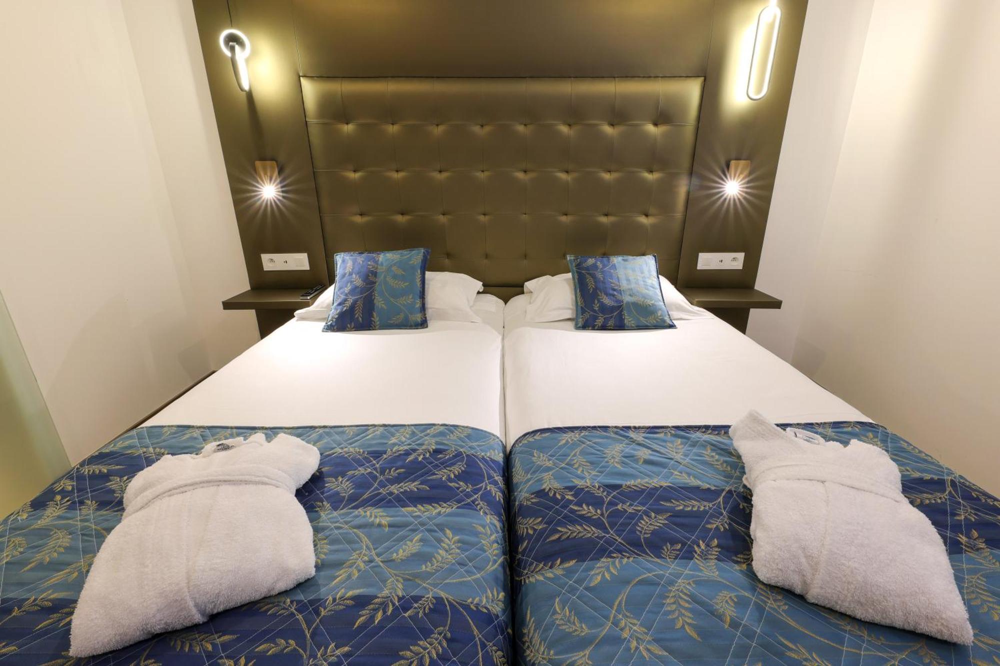 Hotel Saint Christophe Καλβί Εξωτερικό φωτογραφία