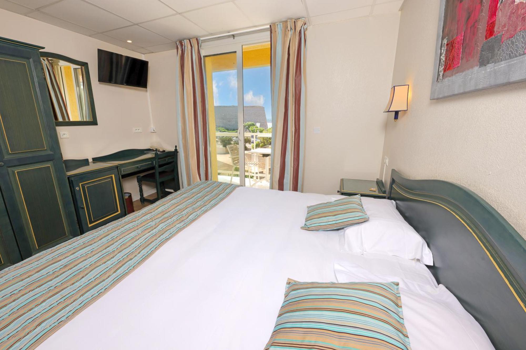 Hotel Saint Christophe Καλβί Εξωτερικό φωτογραφία